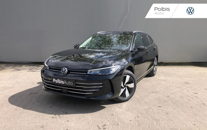 Volkswagen Passat cena 208850 przebieg: 8, rok produkcji 2024 z Olsztyn małe 326